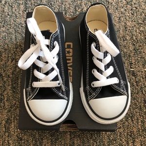 Converse toddler size 8
